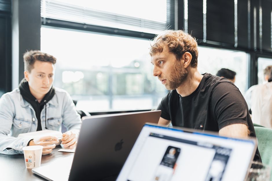 Porträt von Anna, Teilnehmerin eines Online Marketing Kurses